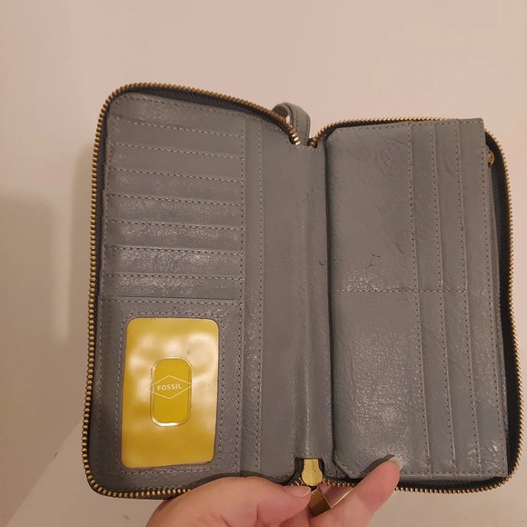 Fossil Chambray Liza Zip Around Clutch Wallet - Picture 7 of 16
